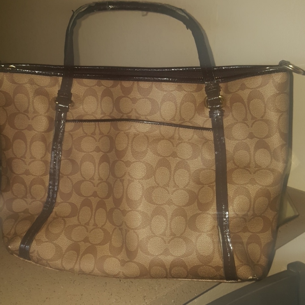 Handbag - Picture 2 of 4